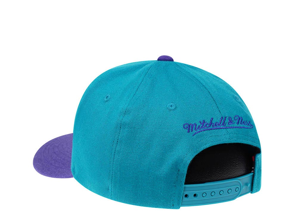 Mitchell & Ness Charlotte Hornets Team Two Tone Red Line Solid Flex Snapback Gorra