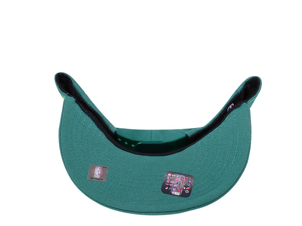 New Era Dallas Mavericks Pine Green Edition 9Fifty Snapback Gorra