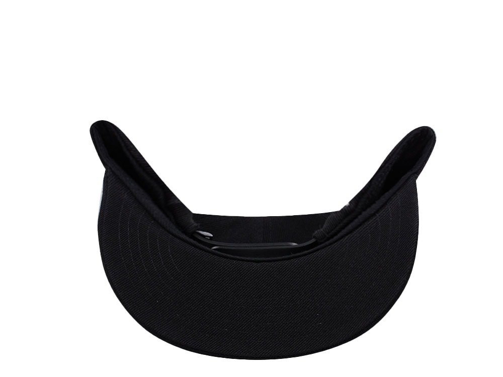 Reebok Text Logo Black Strapback Gorra