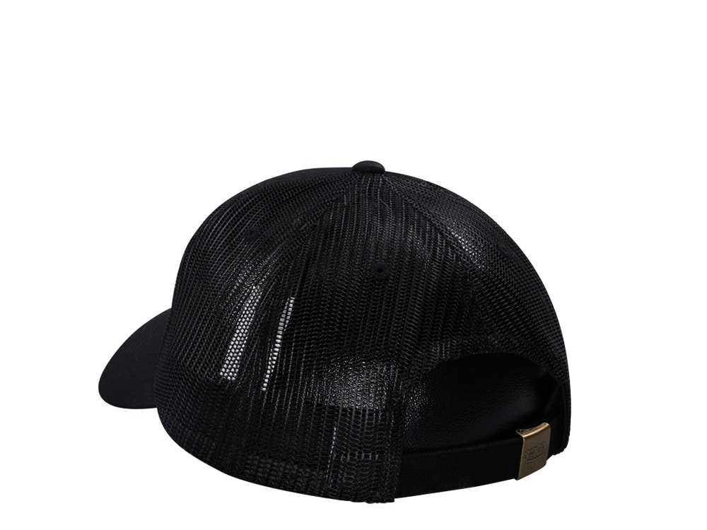 Von Dutch Oval Patch Black Edition Trucker Strapback Gorra