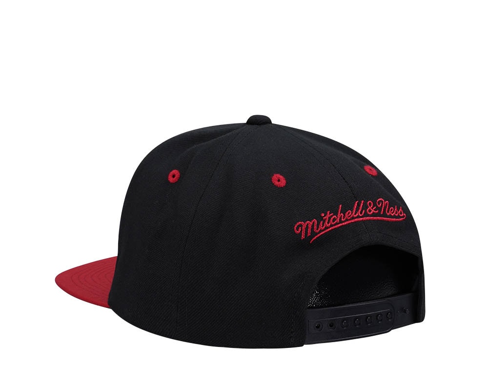 Mitchell & Ness Philadelphia 76ers Breakthrough Two Tone Snapback Gorra