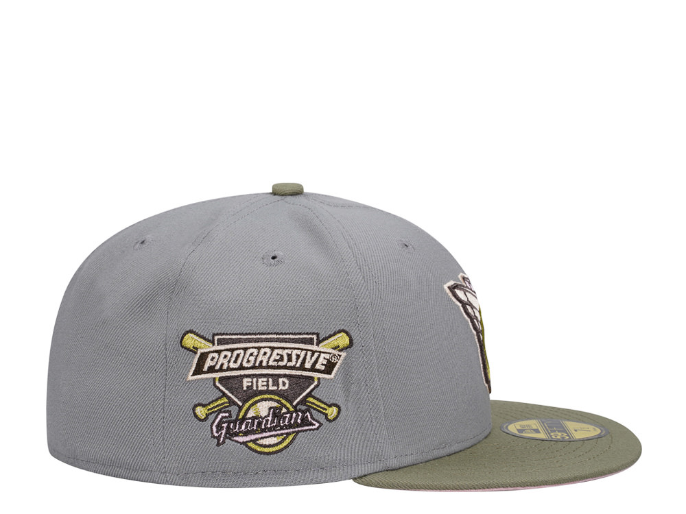 New Era Cleveland Guardians Progressive Field Blush Olive Two Tone Edition 59Fifty Fitted Gorra