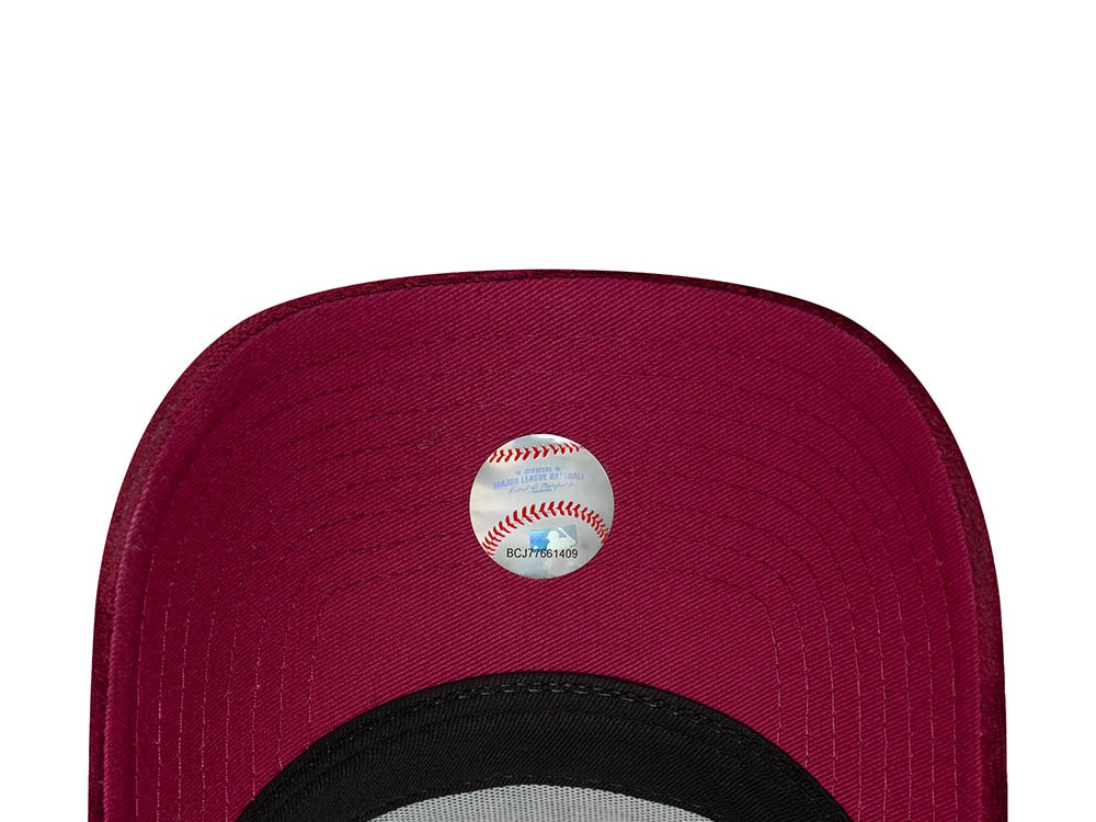 New Era New York Yankees Velour Cherry Womens 9Forty A Frame Trucker Snapback Gorra