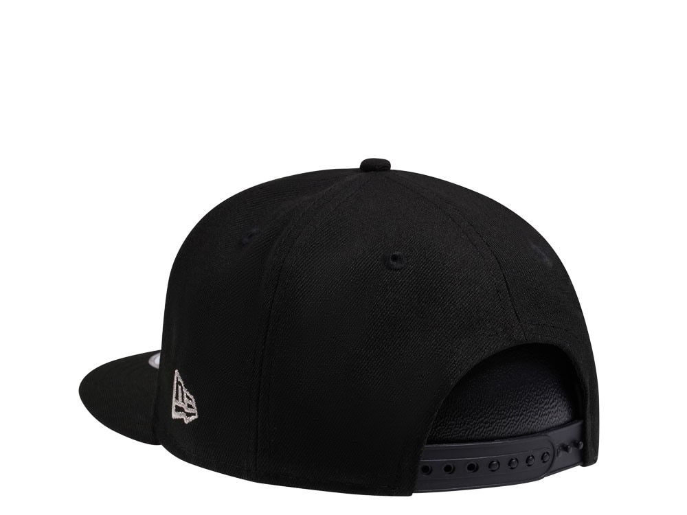 New Era Chicago Bulls Silver Metal Badge 9Fifty Snapback Gorra