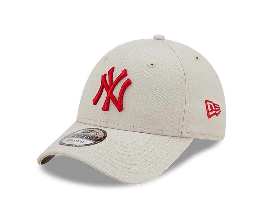 New Era New York Yankees League Essential Beige 9Forty Strapback Gorra