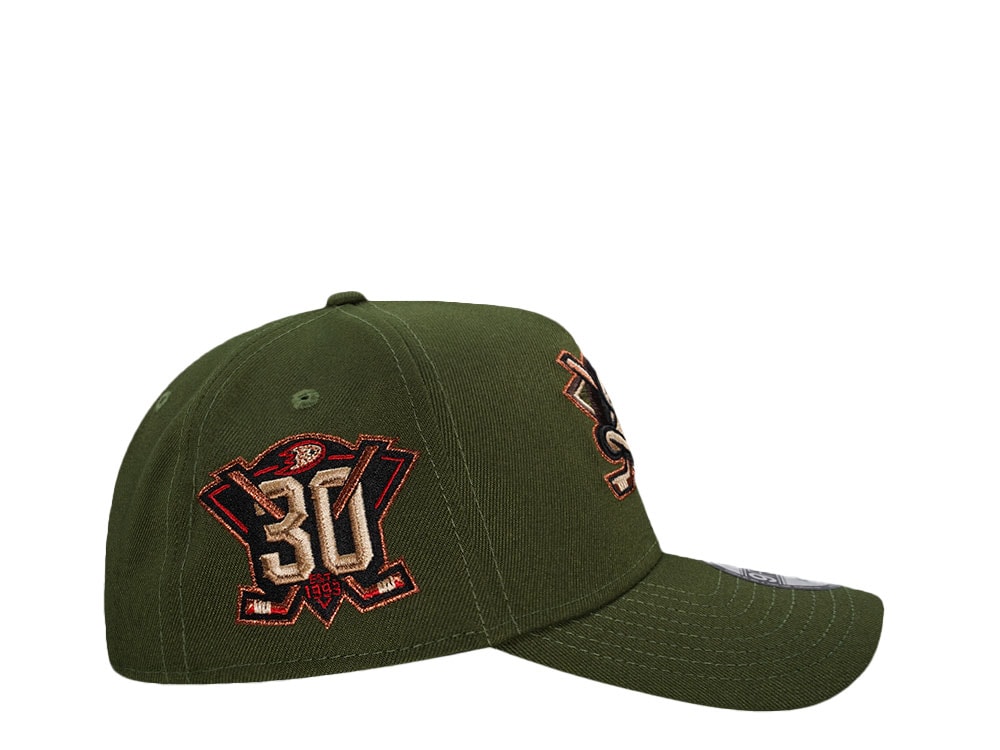 New Era Anaheim Ducks 30th Anniversary Horror Pack Rifle Green Edition 9Forty A Frame Snapback Gorra