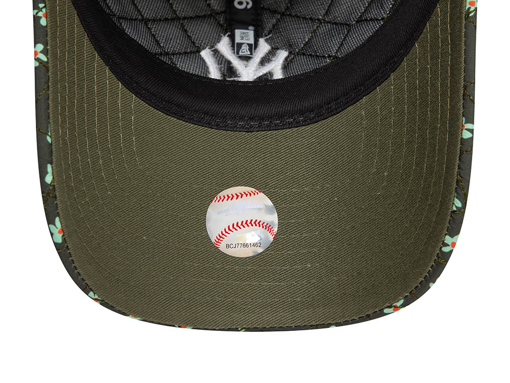 New Era New York Yankees Floral Quilt Olive Womens 9Twenty Strapback Gorra