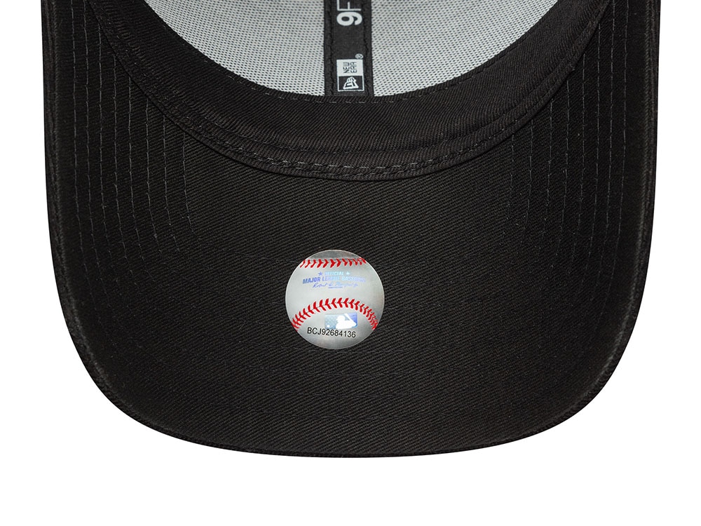 New Era New York Yankees Cord Flawless Black Edition 9Forty Strapback Gorra