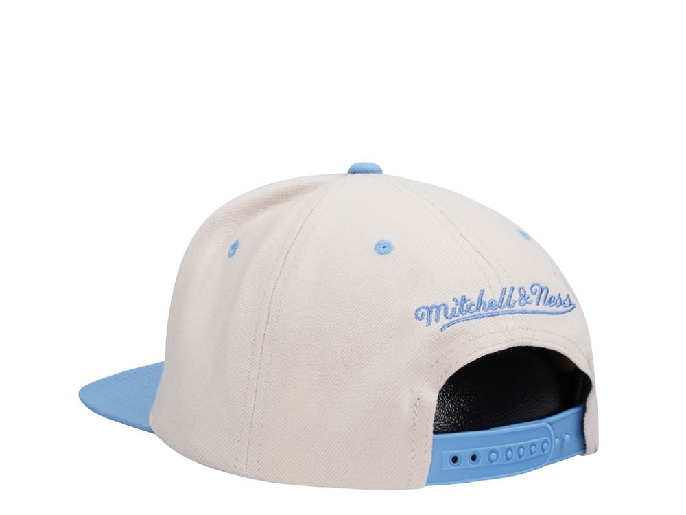 Mitchell & Ness Cleveland Cavaliers Sail Off White Two Tone Snapback Gorra