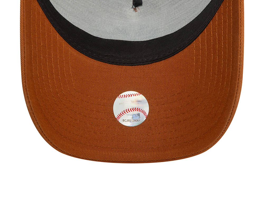 New Era New York Yankees Essential League Adjustable A Frame Snapback Gorra