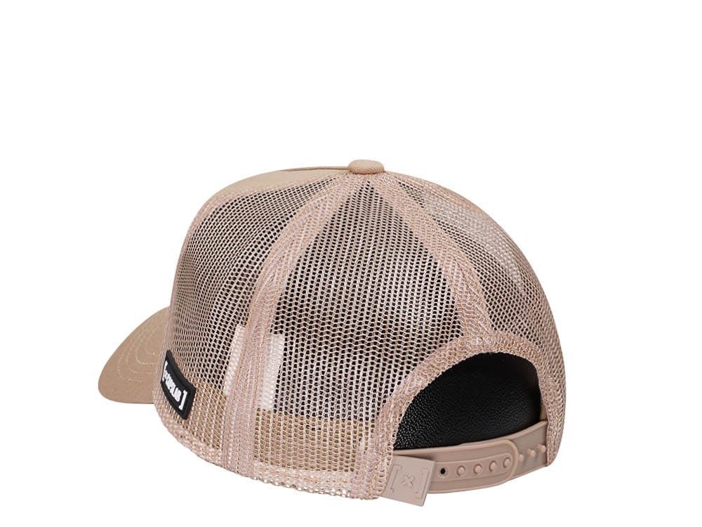 Capslab Looney Tunes Wile E. Coyote Trucker Snapback Gorra