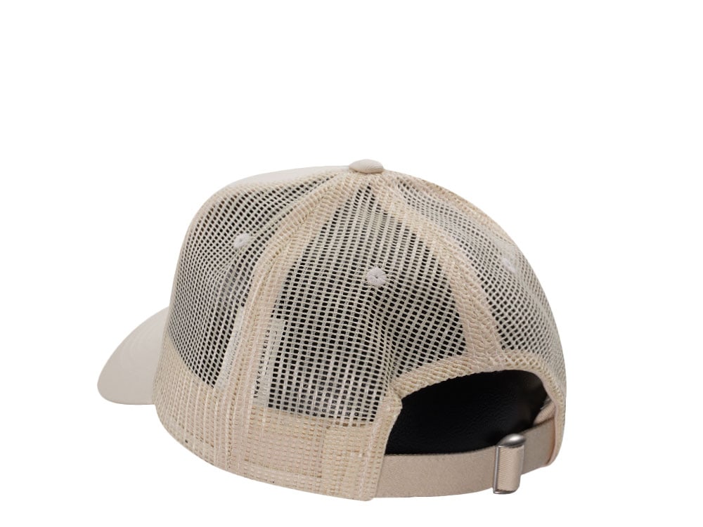 Von Dutch Oval Patch Beige Trucker Strapback Gorra