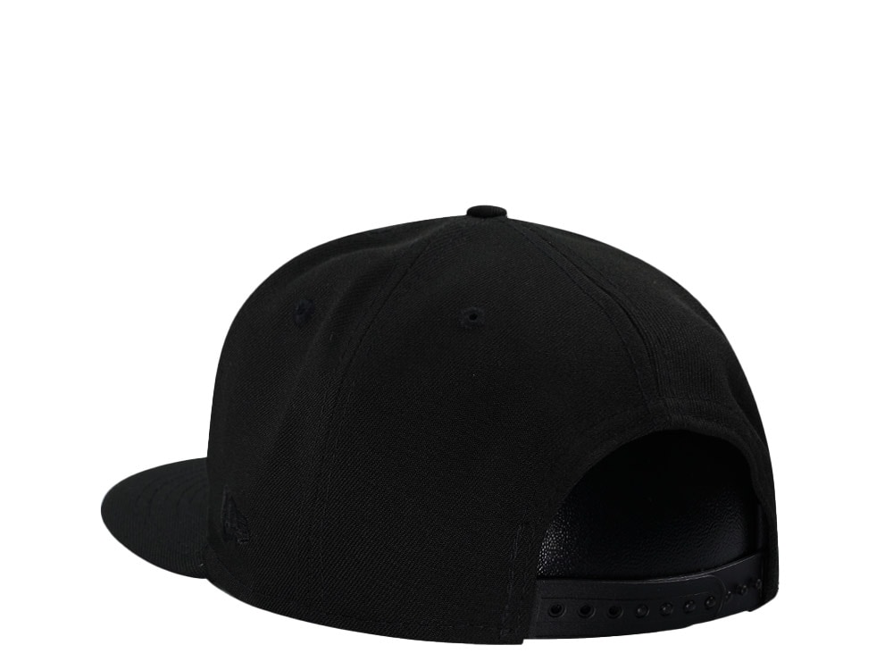 New Era Philadelphia 76ers All Black Edition 9Fifty Snapback Gorra