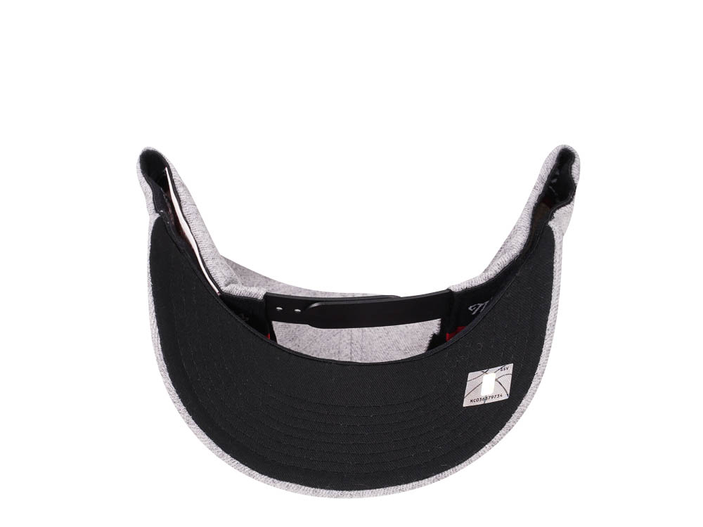 Mitchell & Ness Brooklyn Nets Heather Gray Red Line Solid Flex Snapback Gorra