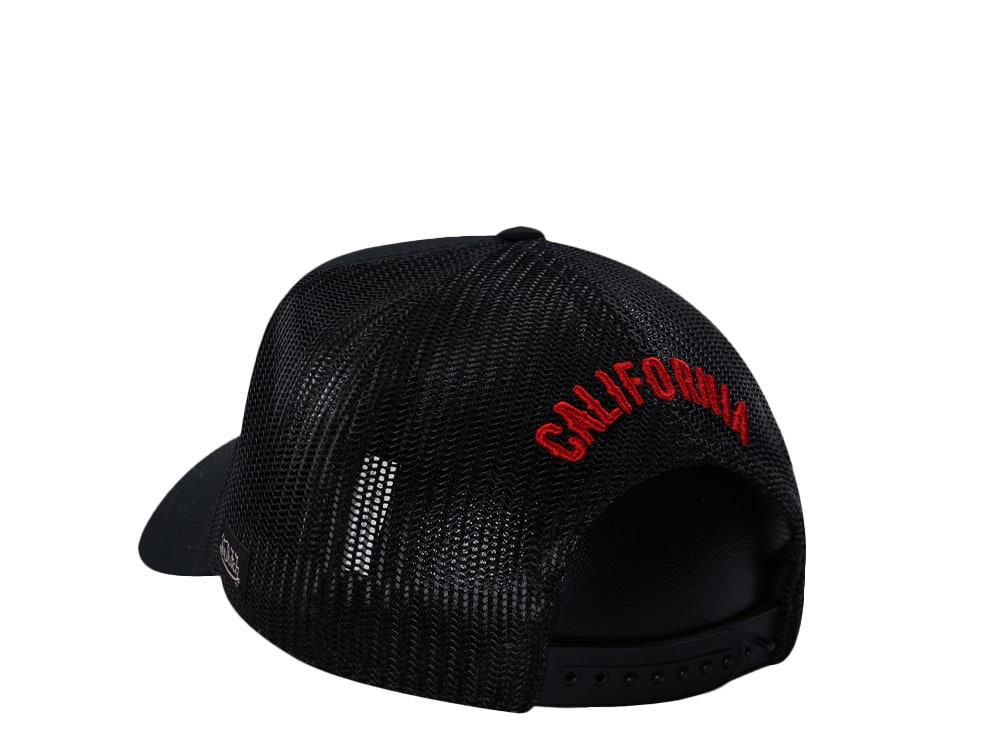 Von Dutch Love Patch Black Trucker Snapback Gorra