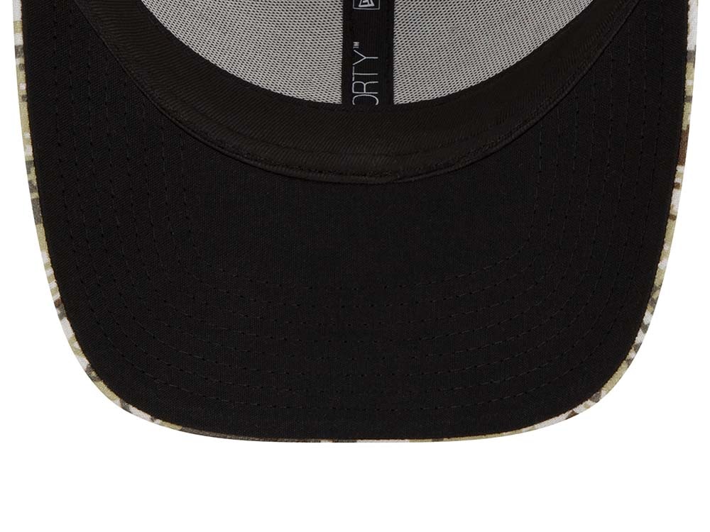 New Era Carolina Panthers Salute to Service 21 9Forty Trucker Snapback Gorra