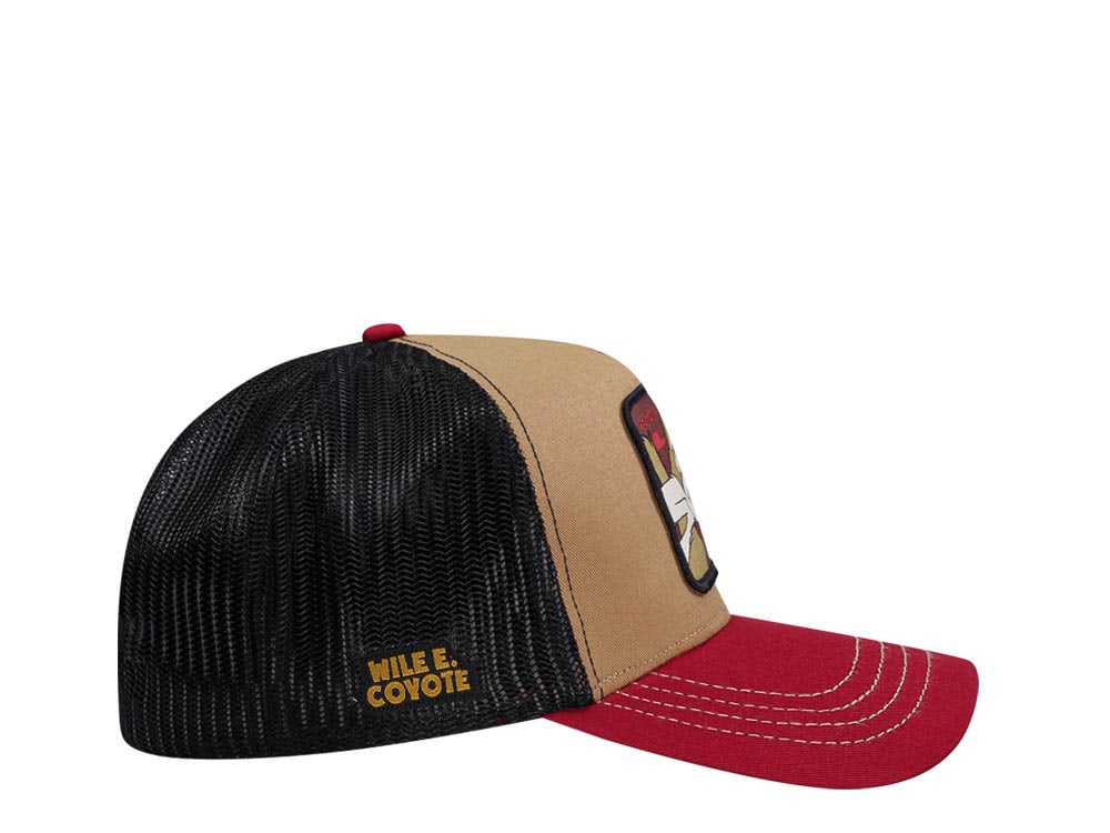 Capslab Looney Tunes Wile E Coyote Orange/Red/Black Trucker Snapback Gorra