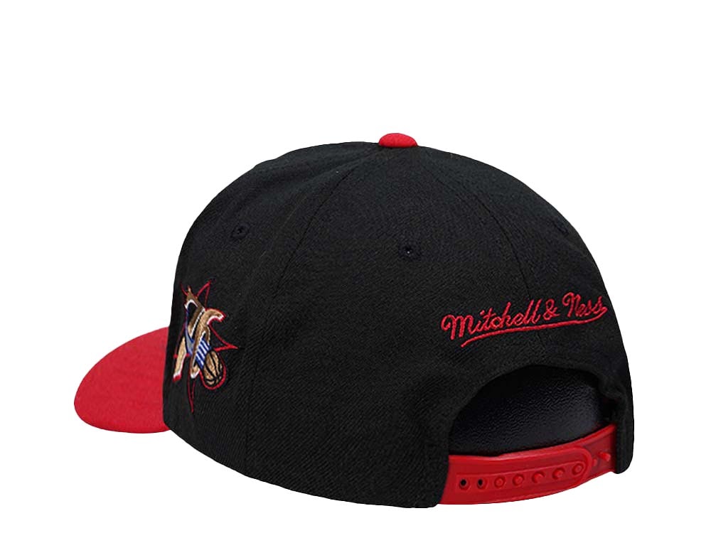 Mitchell & Ness Philadelphia 76ers Shredder Stretch Hardwood Classic Red Flex Snapback Gorra