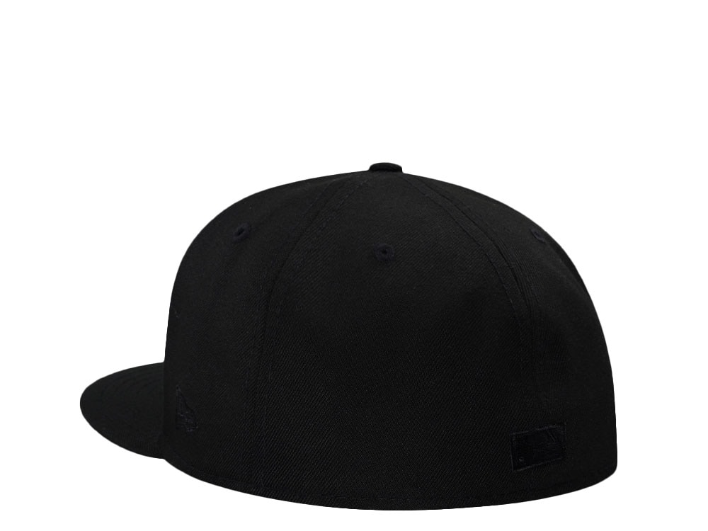New Era New York Yankees World Series 1999 Blackout Pink Edition 59Fifty Fitted Gorra