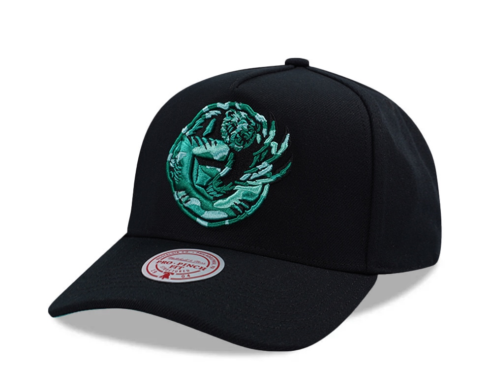 Mitchell & Ness Vancouver Grizzlies Hardwood Classics 404 Club Camo Black Edition Pro Pinch Fit Snapback Gorra