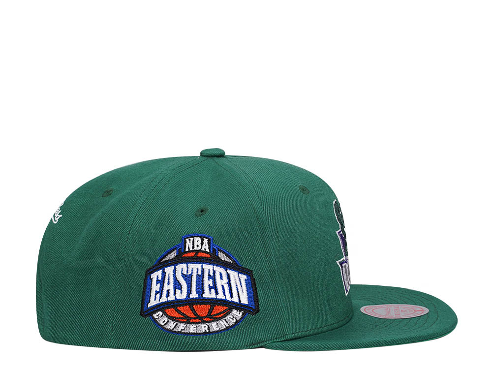 Mitchell & Ness Milwaukee Bucks Conference Patch Green Snapback Gorra