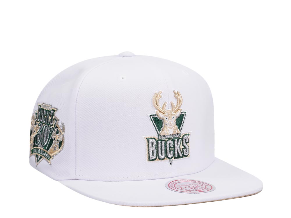 Mitchell & Ness Milwaukee Bucks 30th Anniversary Winter White Hardwood Classic Snapback Gorra