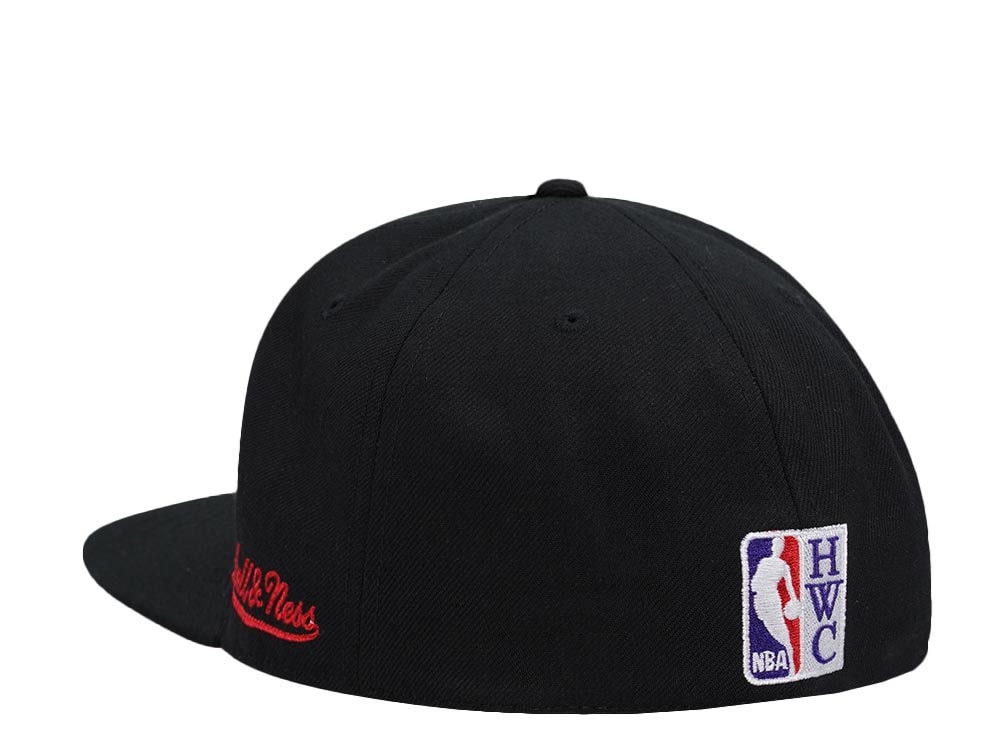Mitchell & Ness Toronto Raptors Logo History Hardwood Classic Dynasty Fitted Gorra