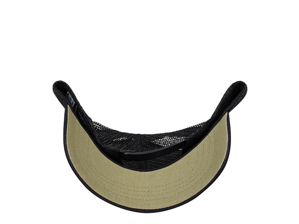 Capslab Looney Tunes Bunny Trucker Snapback Gorra
