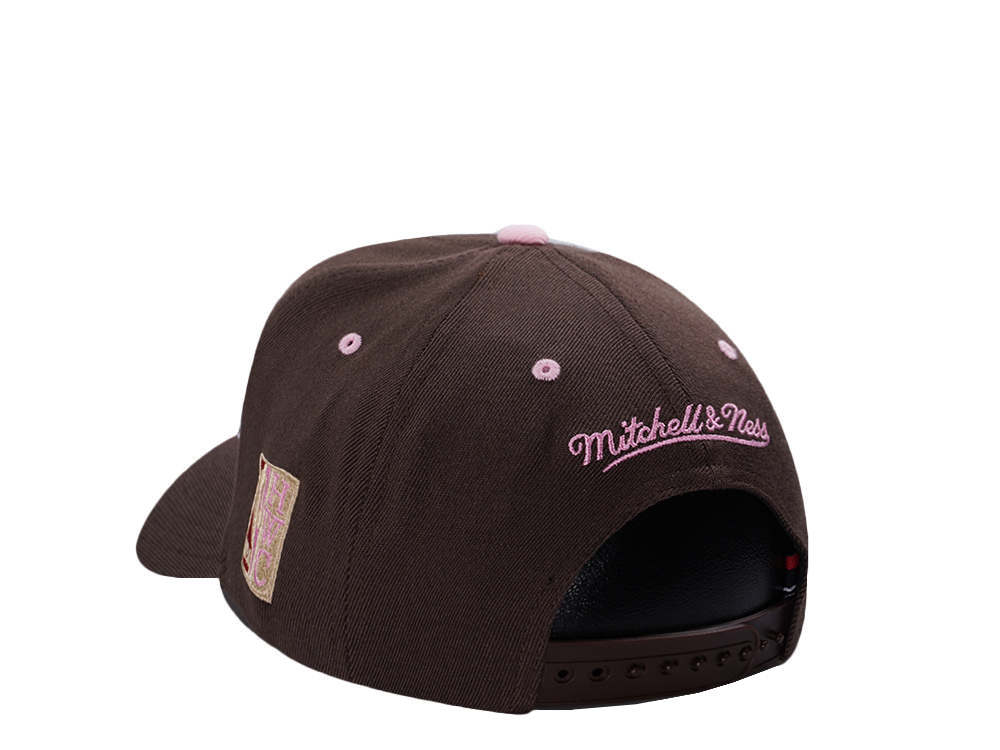 Mitchell & Ness Philadelphia 76ers 60th Anniversary Hardwood Classic Brown Sugar Edition Snapback Gorra