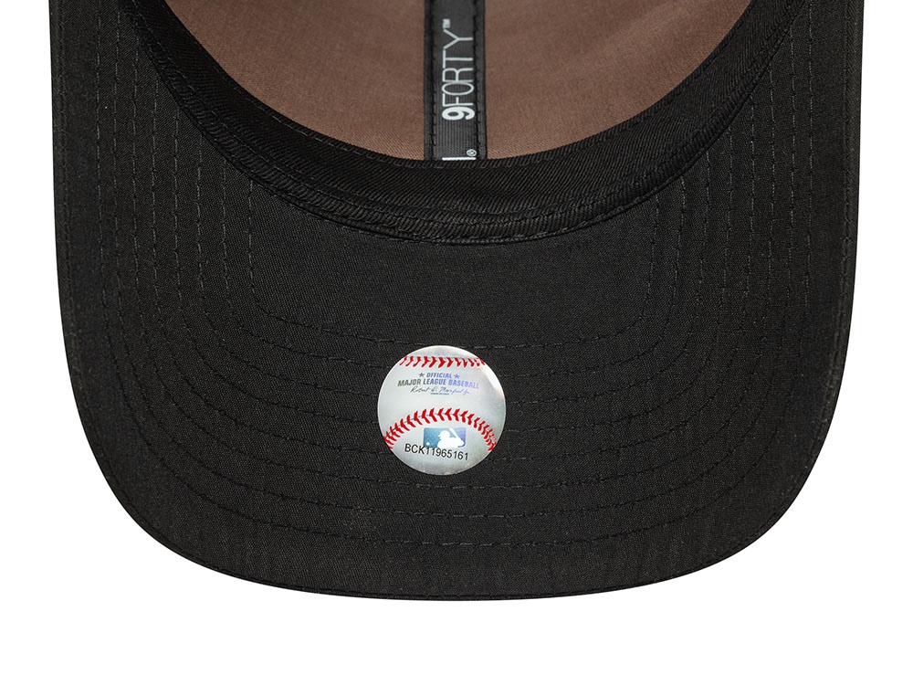 New Era New York Yankees Black Tonal Flawless 9Forty Strapback Gorra