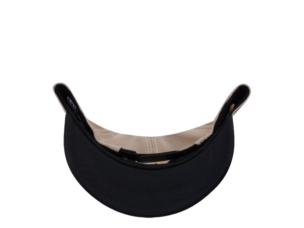 Capslab Peanuts Snoopy Black Trucker Snapback Gorra