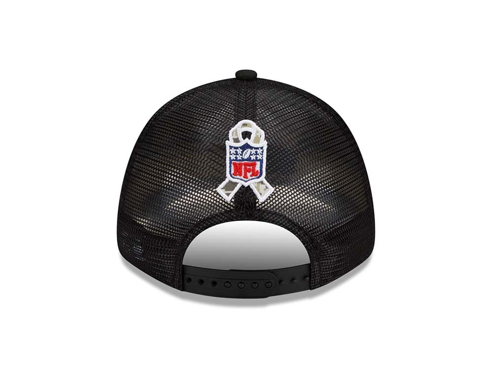 New Era Tampa Bay Buccaneers Salute to Service 21 9Forty Trucker Snapback Gorra