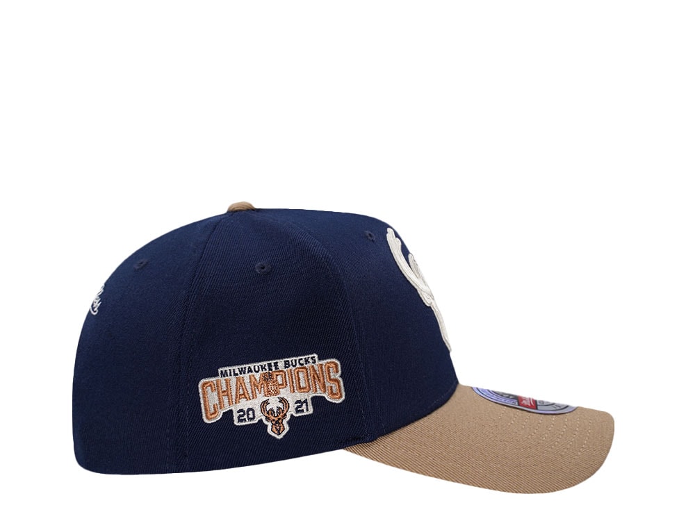 Mitchell & Ness Milwaukee Bucks Sand Storm Classic Red Stretch Snapback Gorra