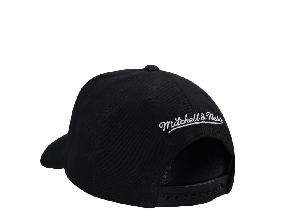 Mitchell & Ness Calgary Flames Nostalgic 2.0 Pro Crown Snapback Gorra