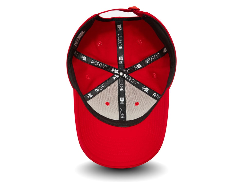New Era NE USA Patch Red 9Forty Strapback Gorra