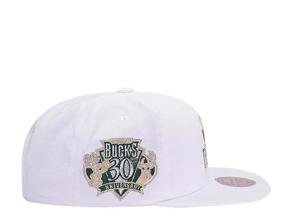 Mitchell & Ness Milwaukee Bucks 30th Anniversary Winter White Hardwood Classic Snapback Gorra