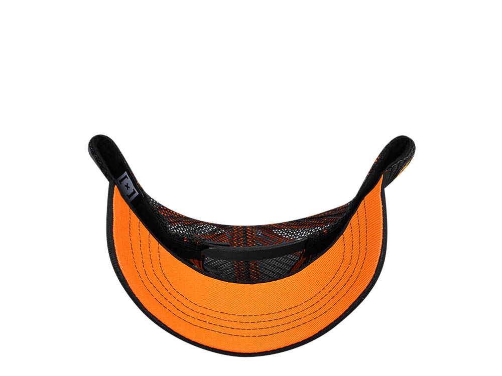 Capslab Looney Tunes Yosemite Sam Black Trucker Snapback Gorra