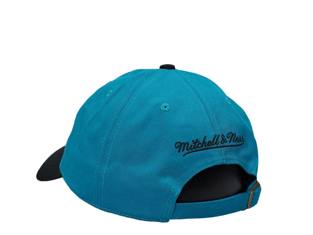 Mitchell & Ness Detroit Pistons Team Two Tone 2.0 Hardwood Classic Dad Strapback Gorra
