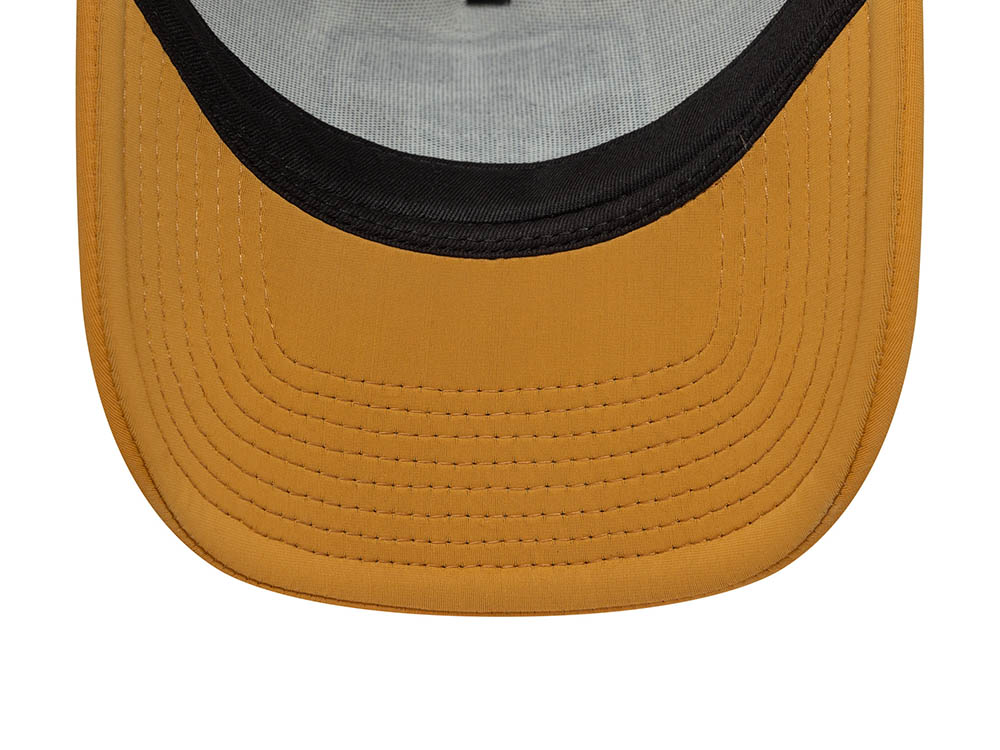 New Era Graphic Patch Beige 9Forty A Frame Trucker Snapback Gorra