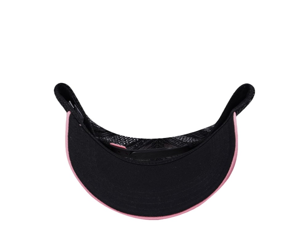 Capslab Cute Dreamland Pink Trucker Snapback Gorra