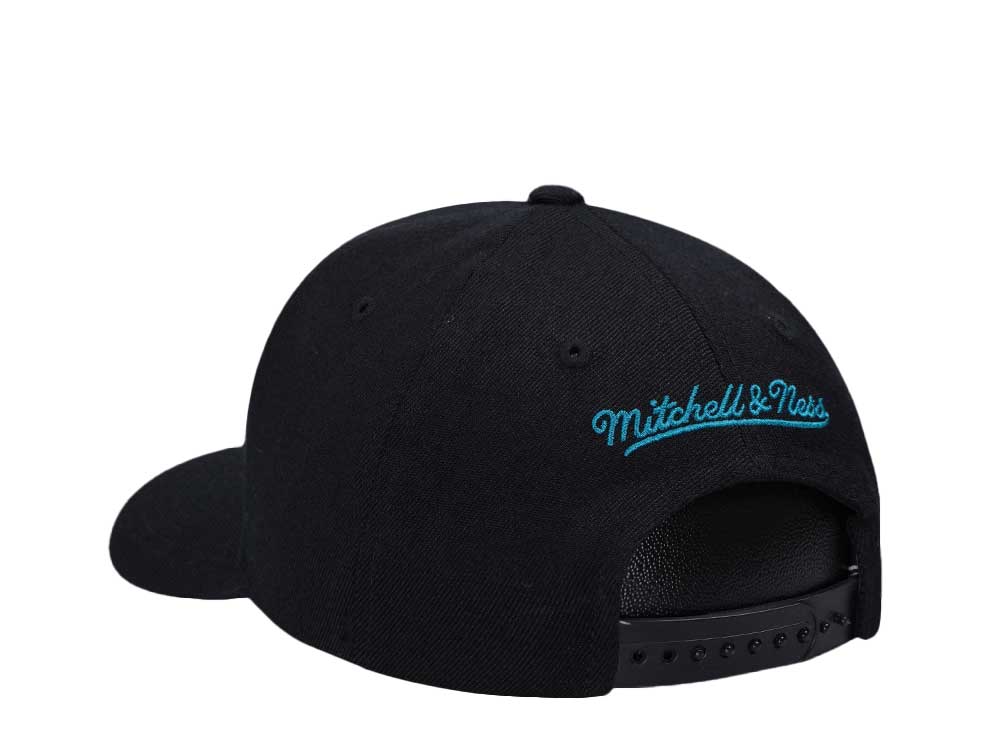 Mitchell & Ness Charlotte Hornets Hardwood Classic Red Flex Update Snapback Gorra
