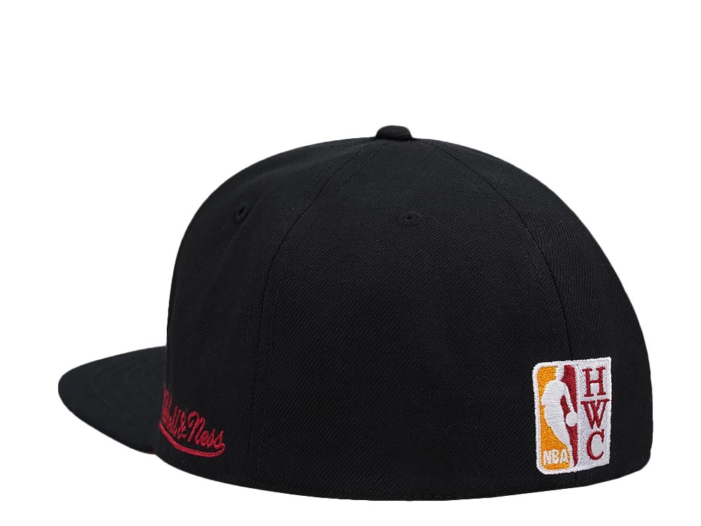Mitchell & Ness Miami Heat Logo History Hardwood Classic Dynasty Fitted Gorra