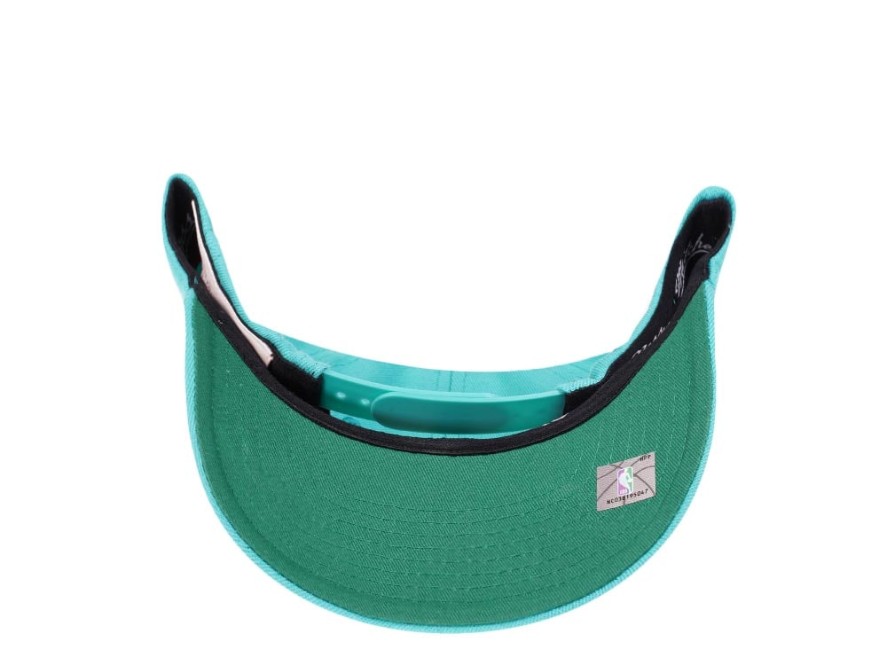 Mitchell & Ness Memphis Grizzlies Team Ground Red Line Solid Flex Snapback Gorra