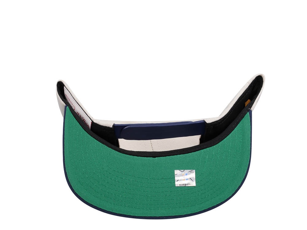 Mitchell & Ness Dallas Mavericks Sail Off White Two Tone Snapback Gorra