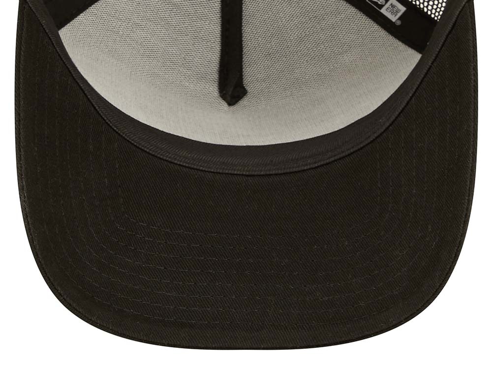 New Era Lucky Pig Logo Black A Frame Trucker Snapback Gorra