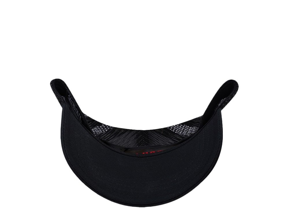 Von Dutch Love Patch Black Trucker Snapback Gorra