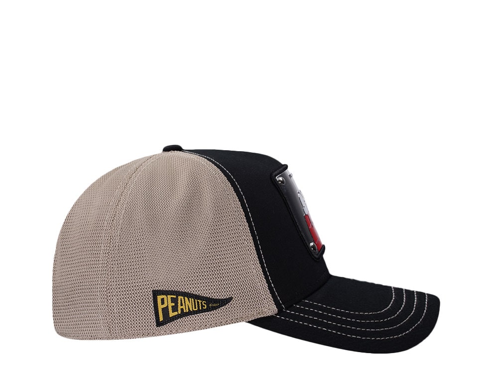 Capslab Peanuts Snoopy Black Trucker Snapback Gorra