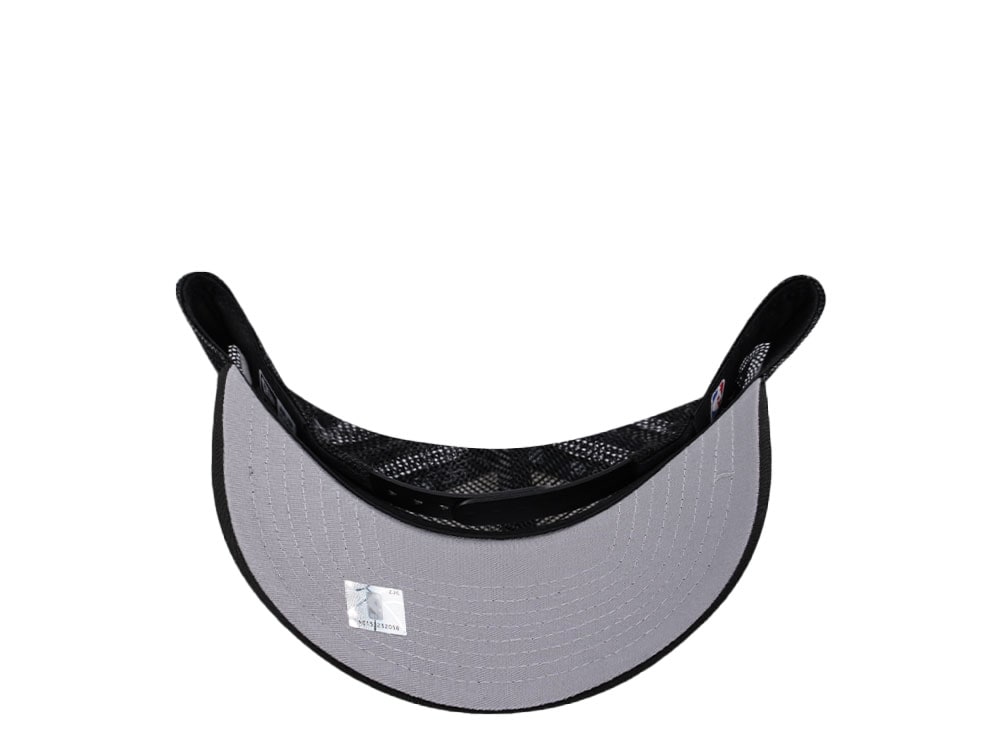 New Era New York Knicks Chrome Black Edition Trucker 9Forty A Frame Snapback Gorra