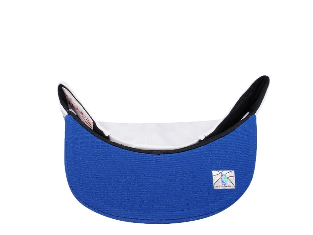Mitchell & Ness Philadelphia 76ers Logo Blur Hardwood Classic Snapback Gorra
