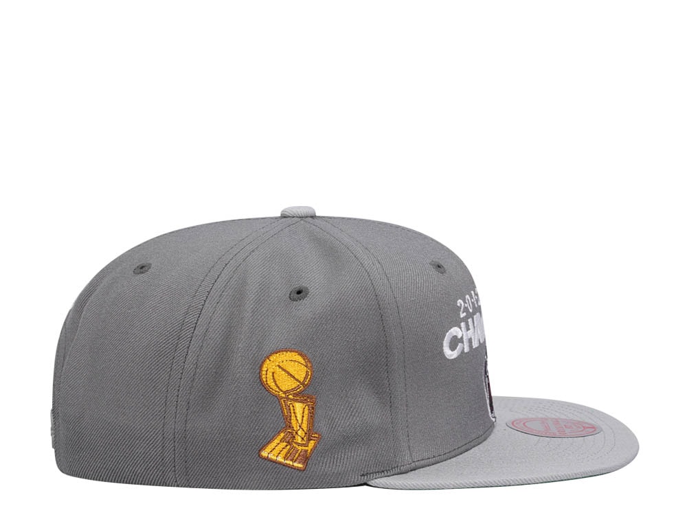 Mitchell & Ness Miami Heat 12 Champs Gray Snapback Gorra